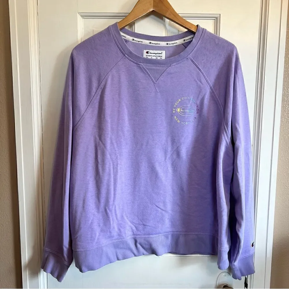 Lilac Champion Women's Campus French Terry Graphic Crew Shirt
